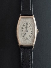 9ct gold Rolex ladies watch in excelent vintage condition