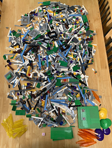 Incomplete lego creator 10247 - lego,
