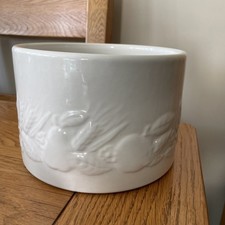 Large Ceramic Embossed Pot Utility/Kitchen/Bathroom