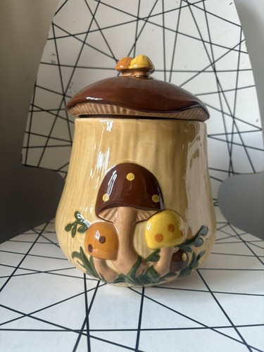 Arnels mushroom cookie jar - mushroom,