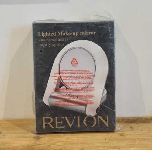 Revlon lighted make mirror - lighted, up