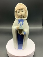 Casades Ceramic Girl With Lantern Figurine + Free Postage