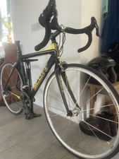 Campagnolo chorus groupset, Ritchey parts, Mavic wheels, Scott Speedster 52 S10