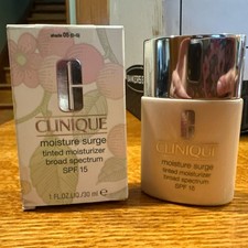 Clinique Moisture Surge Tinted