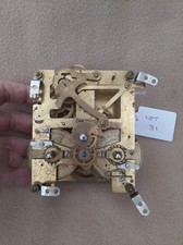 LOT 31 VINTAGE PERIVALE CLOCK