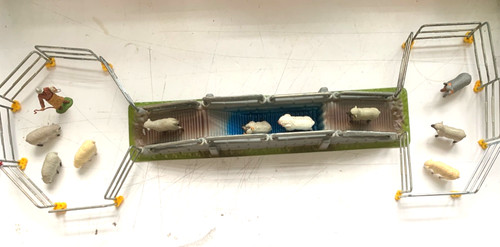 Britains farm sheep dip - britains.1:32.farm.sheep,