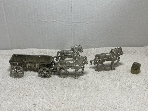 Vintage cast metal - metal, horse