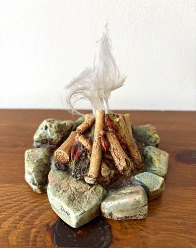 Pendelfin campfire with - pendelfin,