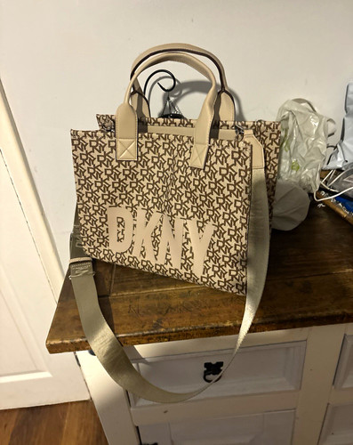 Dkny beige brown logo - logo, canvas