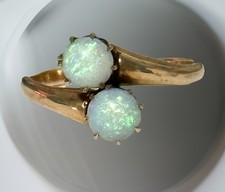 Antique Victorian Opal, 10 Kt Gold Ring 