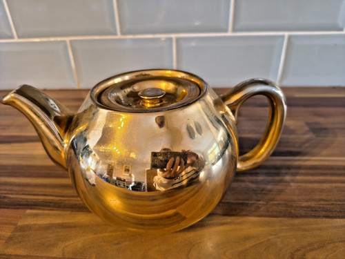 Royal worcester gold - royal, lustre