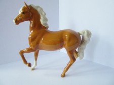 VINTAGE BESWICK PALOMINO HORSE
