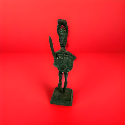 Modernist bronze figure - ,