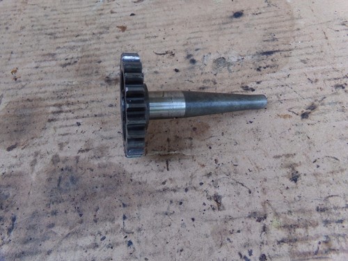 Suzuki 650 freewind axle - suzuki,