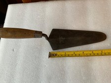 WHS TROWEL 7 INCH GAUGING BRICK BRICKLAYER PLASTER PLASTERER BUILDER VINTAGE
