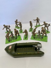 Britains 1970s WWII British Metal Stand Soldiers VG Condition -slight wear