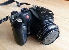 Fujifilm S602Z Finepix Digital Camera, with case, 6X Optical Zoom Tested Working
