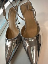 Pretty little things heels