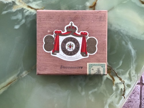 Royal jamaica cigar box - royal,