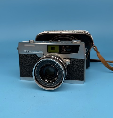 Petri 35mm film rangefinder - petri,