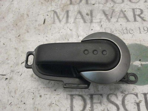 Interior right rear handle - interior,
