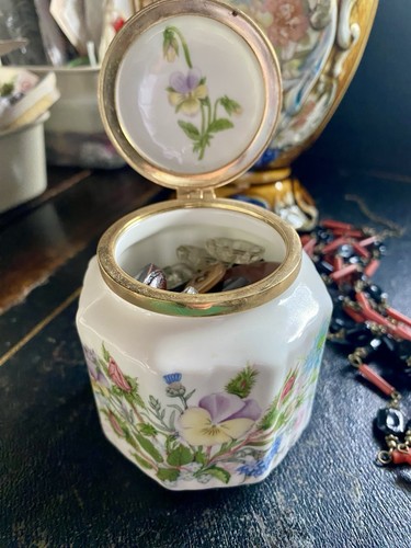 Aynsley wild tudor fine - aynsley,