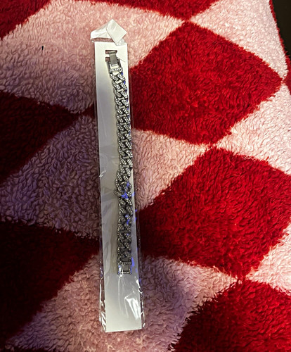 Silver tone metal - silver,