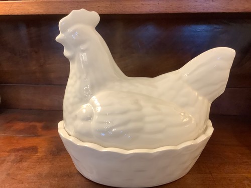 Vintage egg storage hen - vintage,