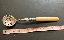 SPOON VINTAGE  Sugar Sifting