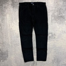 Black Levi’s Straight Leg