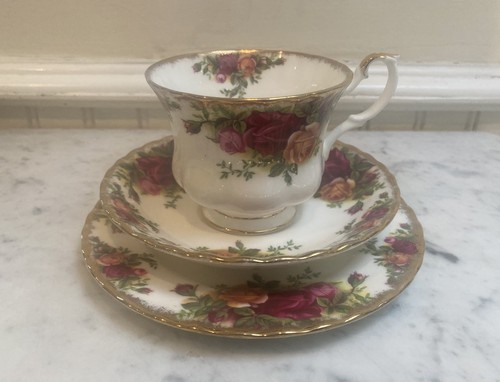 Royal albert old country - royal, roses