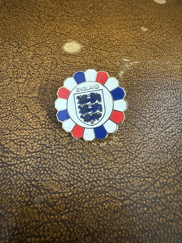 England lions pin badge - england,