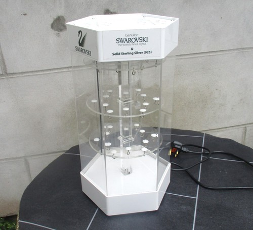 Swarovski lockable revolving - lockable,