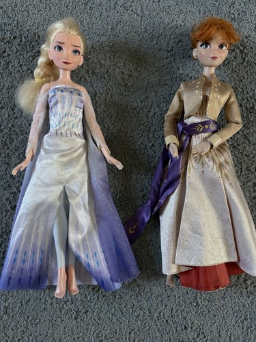 Disney deluxe anna doll and - anna,