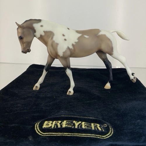 2010 breyer connoisseur - 2010,