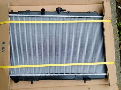Nissan almera tino radiator - tino,