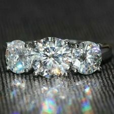 4Ct Round Cut VVS1 Diamond