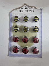 Sealed Novelty Buttons X6 Bees
