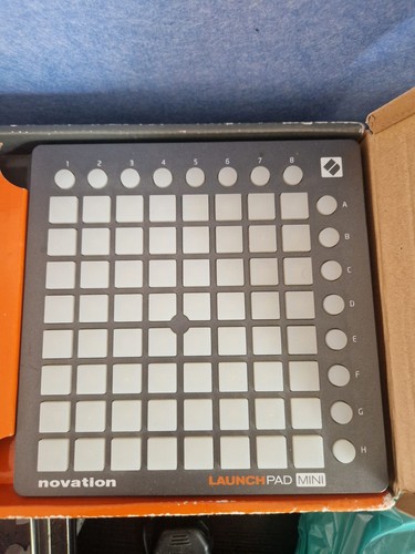 Novation launchpad mini pad - mini, 64-pad