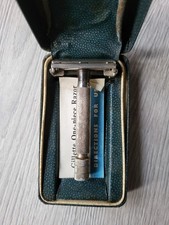 Vintage Gillette Aristocrat Junior Safety Razor with Original Case 