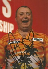 DARTS: WAYNE MARDLE 'HAWAII 5.0.1' SIGNED 6x4 ACTION PHOTO+COA