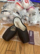 Brand new! Freed Pointe Shoes BLACK Size 5.5 XXX