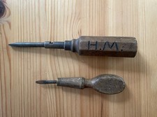 2x old vintage screwdrivers