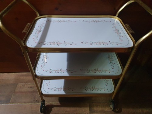 Vintage three tier - three, gold