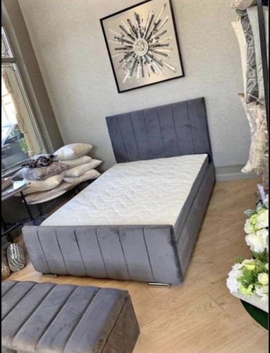 Grey plush velvet line design - grey,