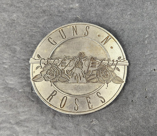 Vintage guns roses - roses, round