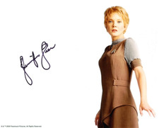 JENNIFER LIEN as Kes - Star