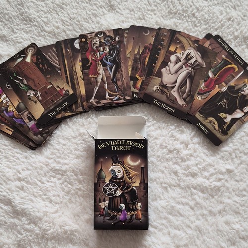 Deviant moon tarot - moon,