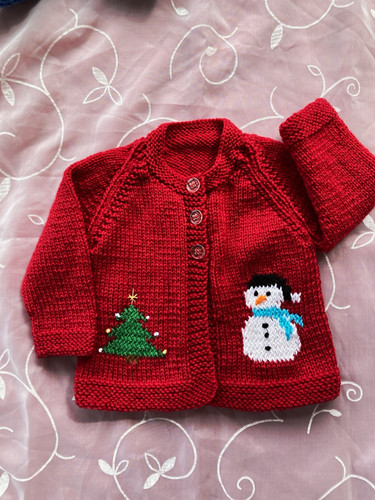 Hand knitted xmas - hand,
