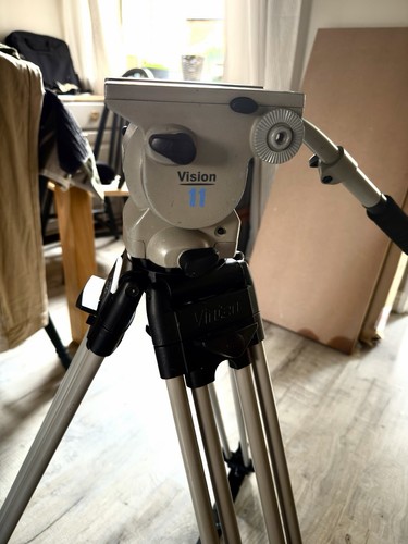 Vinten vision fluid head - 11,